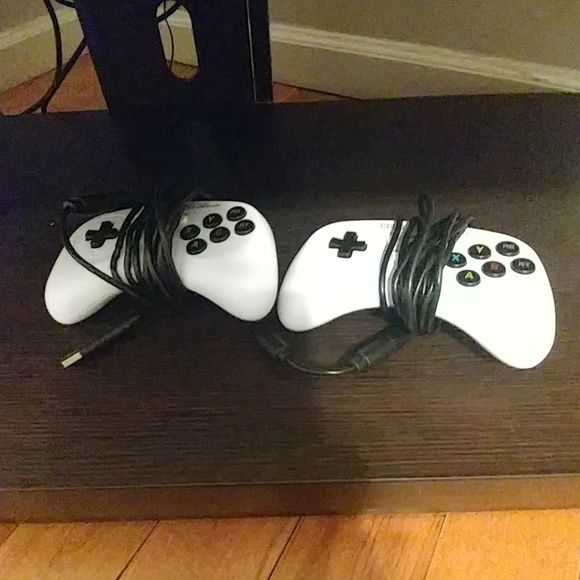 Hori Fighting Controllers(2) for Xbox One/Xbox 360 - Picture 1 of 2